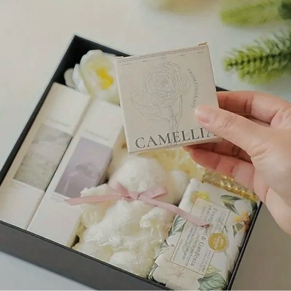 Exquisite Hanging Handmade Aromatherapy Camellia Flower-ONE - Picture 9 of 9